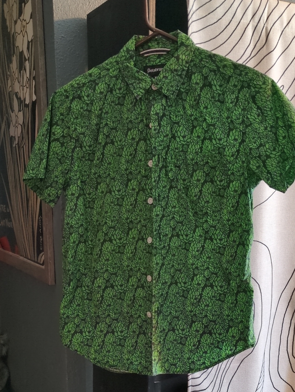 Betabrand Screaming Hops Print Short Sleeve Button-Down Shirt